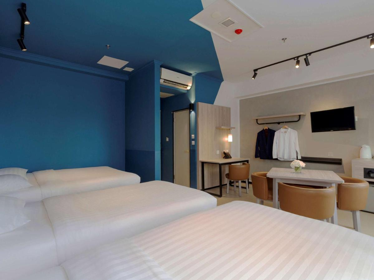 Ibis Budget Phnom Penh Riverside Bagian luar foto