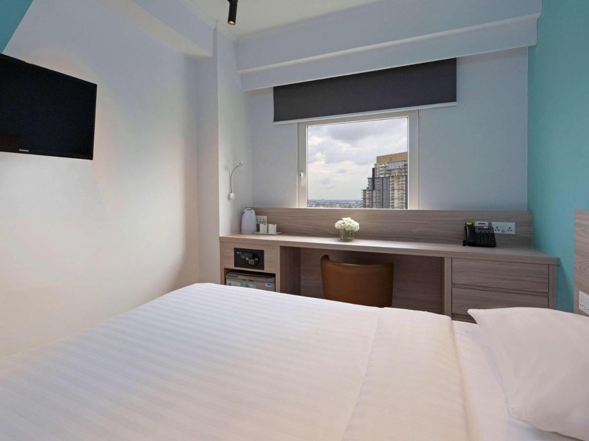 Ibis Budget Phnom Penh Riverside Bagian luar foto